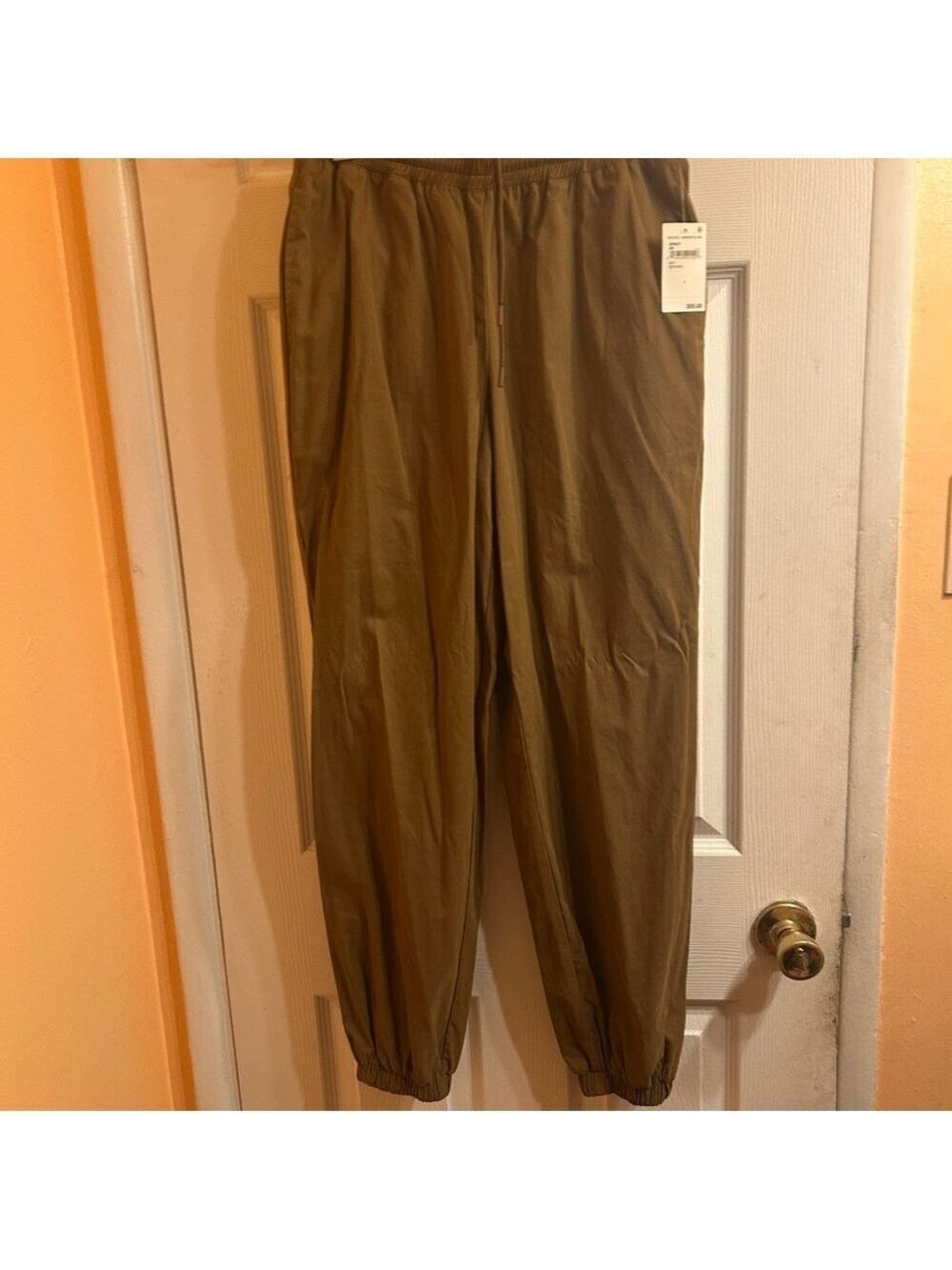 Good American Olive Joggers